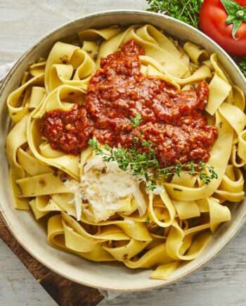 Bolognese med Pappardelle - Lækkert måltid til 124 DKK