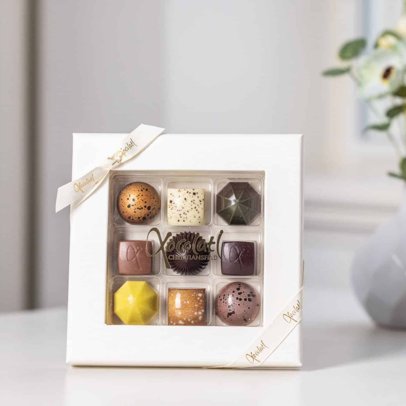 Chokoladegaveæske med 9 fyldte chokolader - Xocolatl